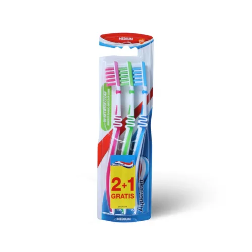 Četkica za zube AQUAFRESHIn-between 2+1