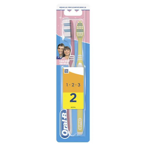 Četkica za zube ORAL B 3-effect Delicate white 1+1 gratis