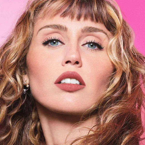Ruž za usne MAYBELLINE NEW YORK maybe it's intense 104